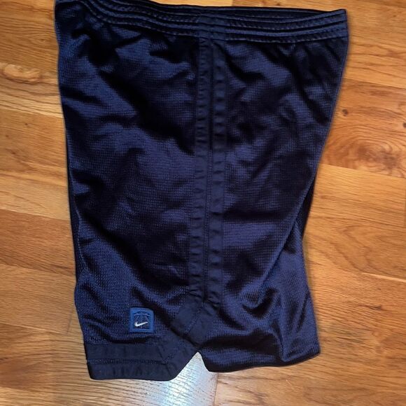 Navy Blue NIKE fully lined 11” long basketball shorts M stretched out vintage - Picture 2 of 5